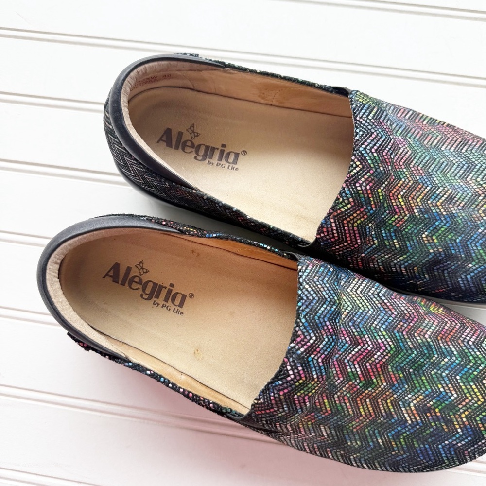 Alegria Size 40 Keli Shoe in Ric Rack Rainbow - Picture 3 of 6